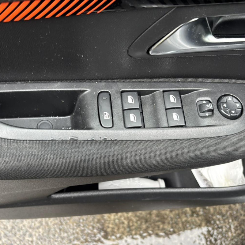 PEUGEOT 208 2 PHASE 1 1.2 VTI - 12V Photo n°28