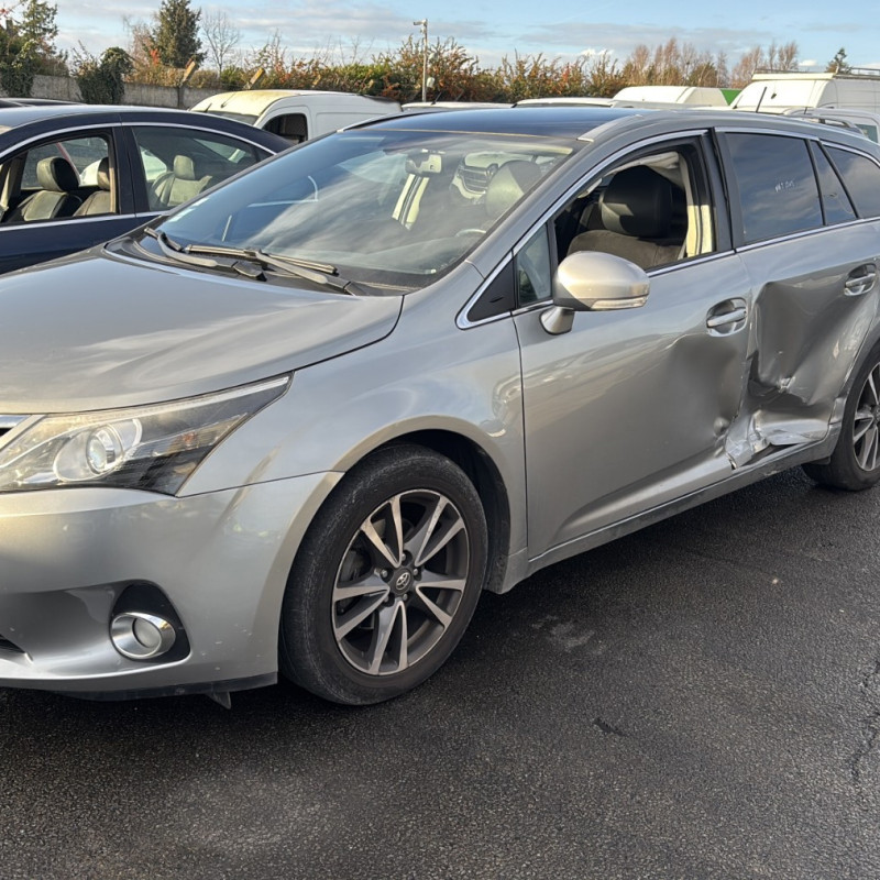 TOYOTA AVENSIS 3 PHASE 2 BREAK 2.0 D4D - 16V TURBO Photo n°2