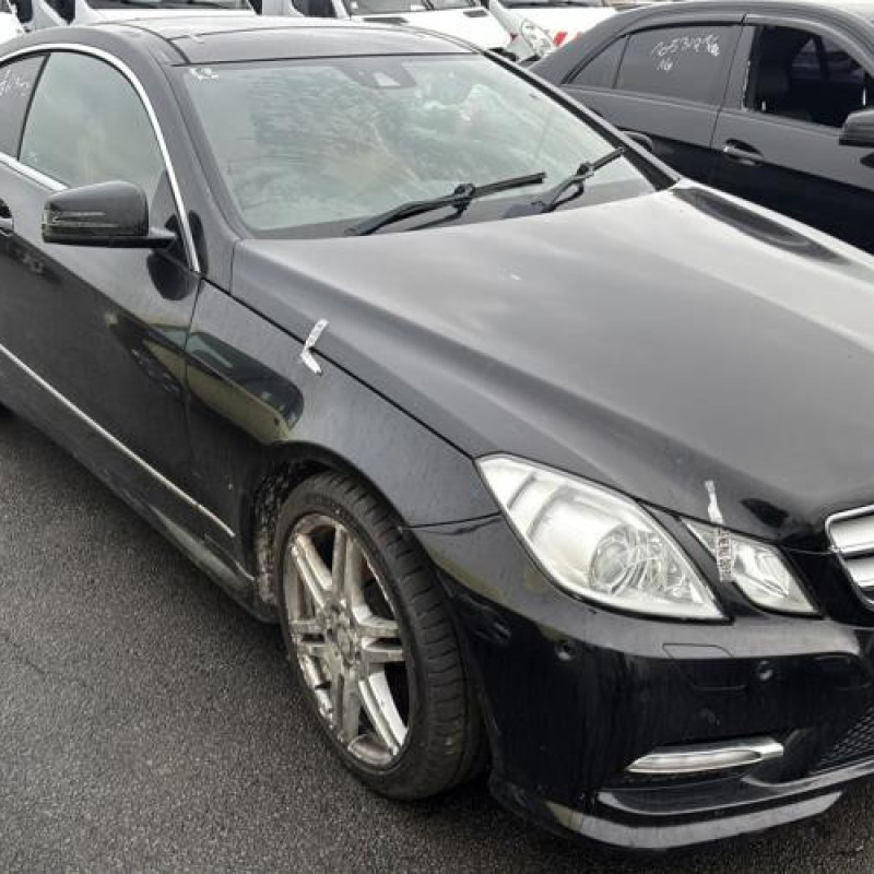 Actionneur verrou trappe d'essence MERCEDES CLASSE E 207 Photo n°5