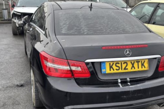 Actionneur verrou trappe d'essence MERCEDES CLASSE E 207