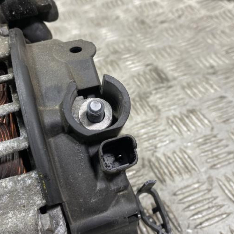 Alternateur PEUGEOT 308 2 SW Photo n°5