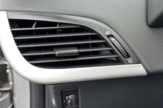 Pretensionneur de ceinture avant gauche PEUGEOT 207