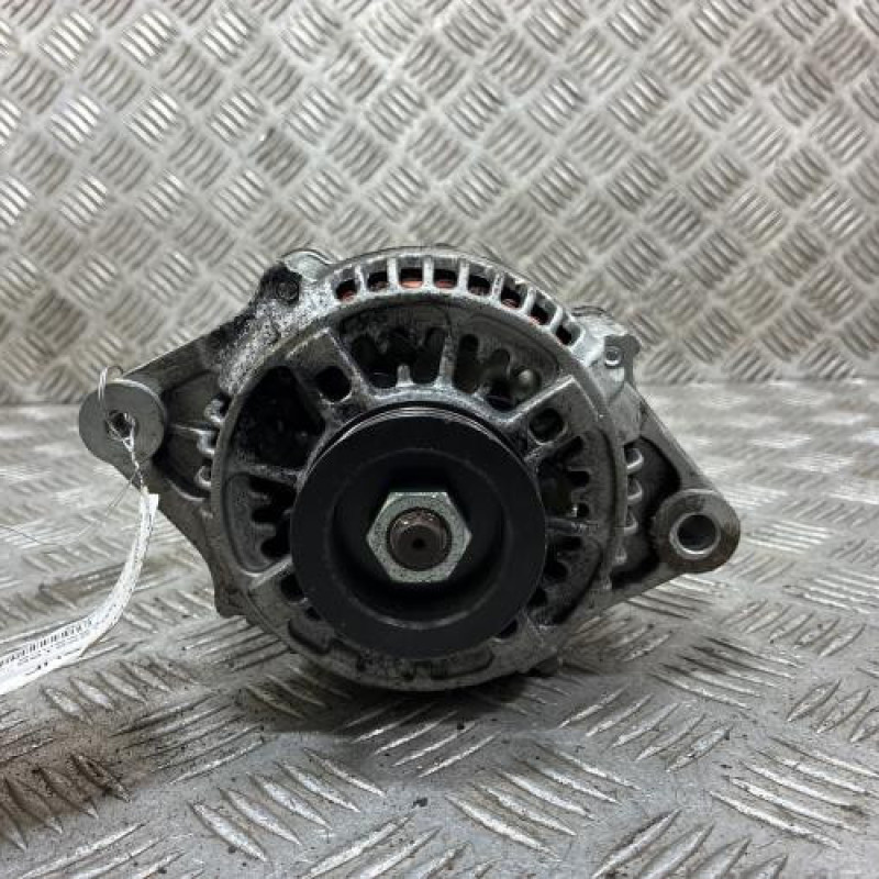 Alternateur SUZUKI LIANA Photo n°2