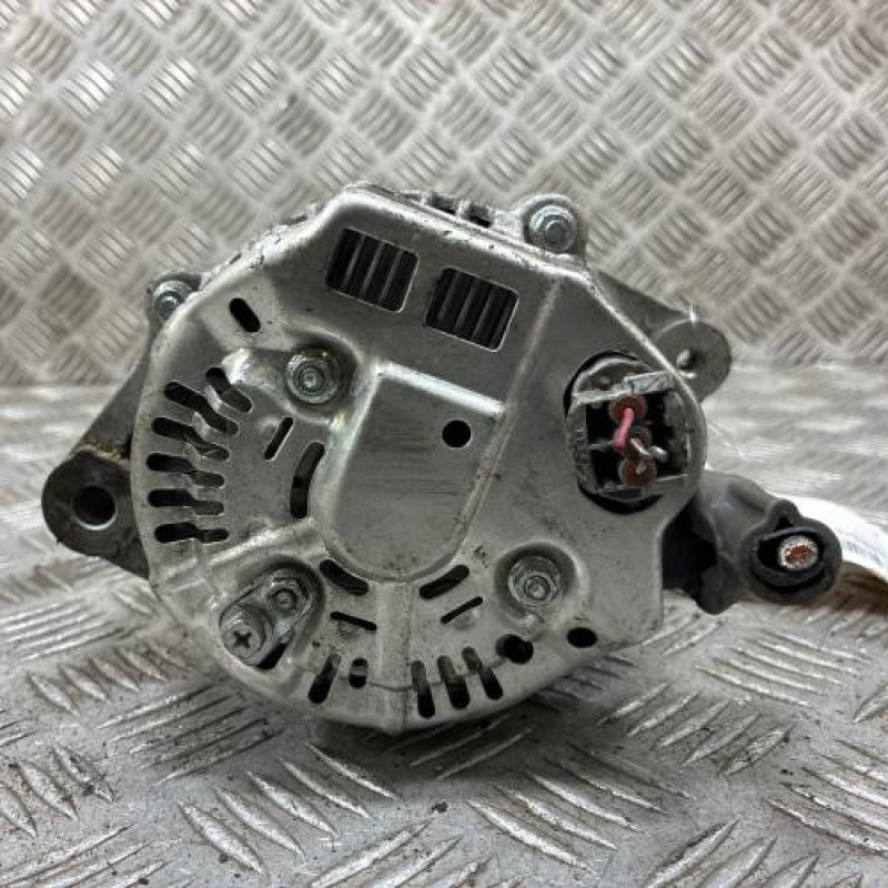 Alternateur SUZUKI LIANA Photo n°4