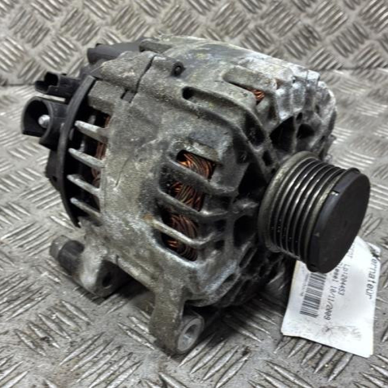 Alternateur PEUGEOT 206+ Photo n°1