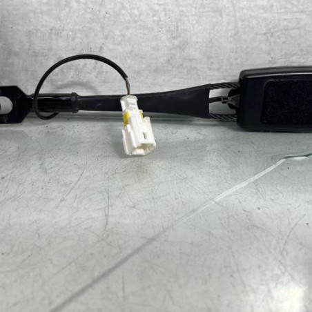 Attache ceinture avant gauche PEUGEOT 3008 1