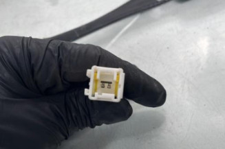 Attache ceinture avant gauche PEUGEOT 3008 1