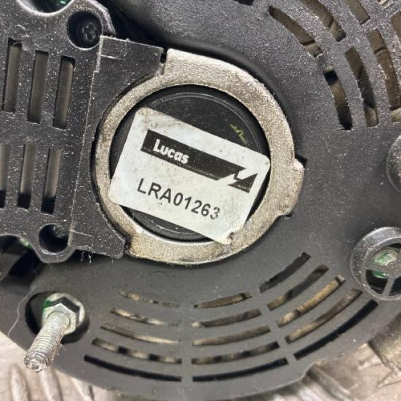 Alternateur PEUGEOT 205 Photo n°7