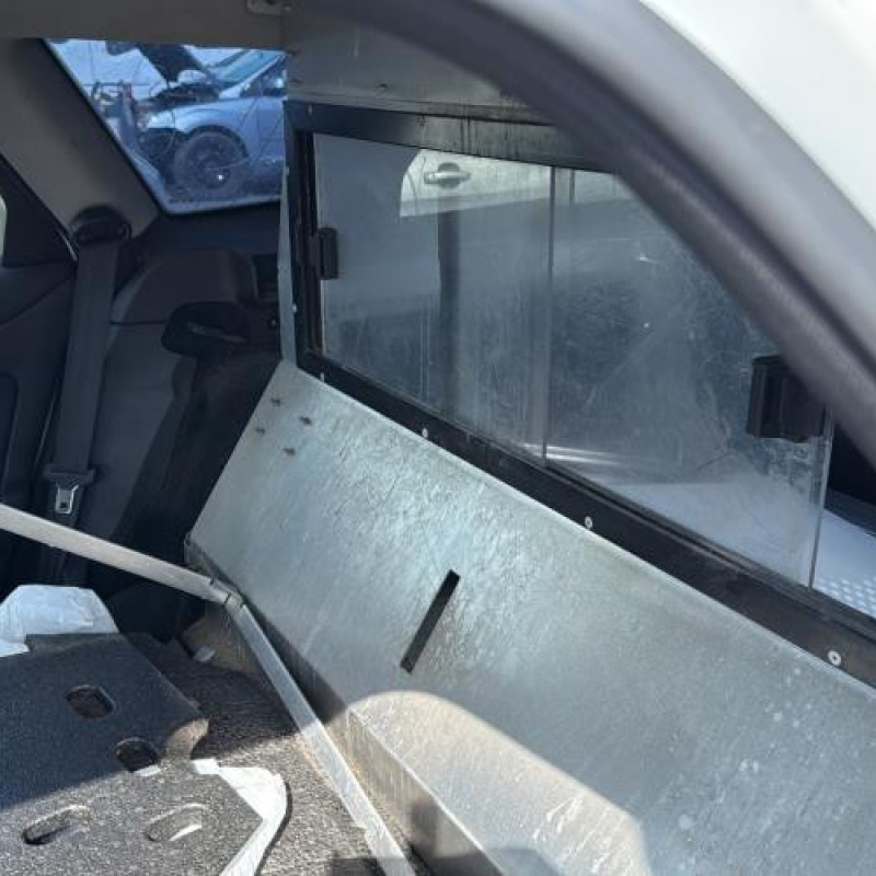 Alternateur FORD MONDEO 3 Photo n°20