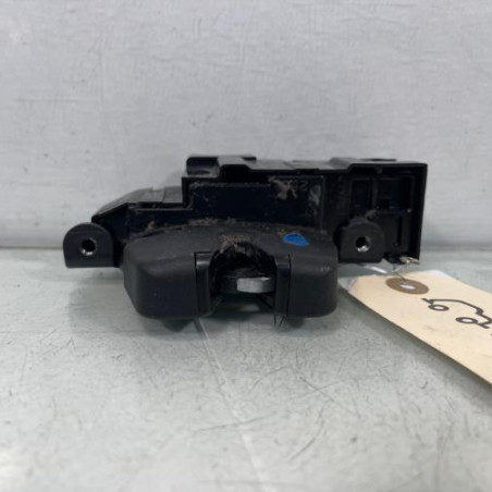 Serrure de coffre PEUGEOT 3008 1