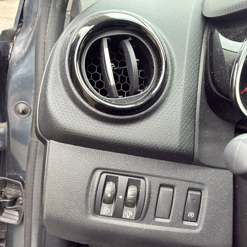 RENAULT CLIO 4 PHASE 2 BREAK 0.9i - 12V TURBO TCE 90 Photo n°16