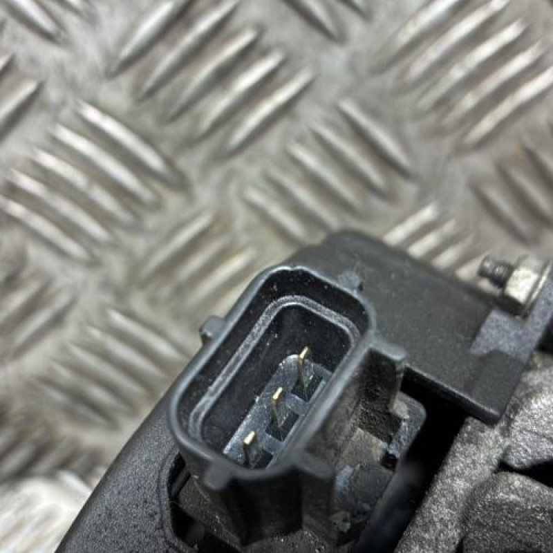 Alternateur FORD FOCUS 2 Photo n°3