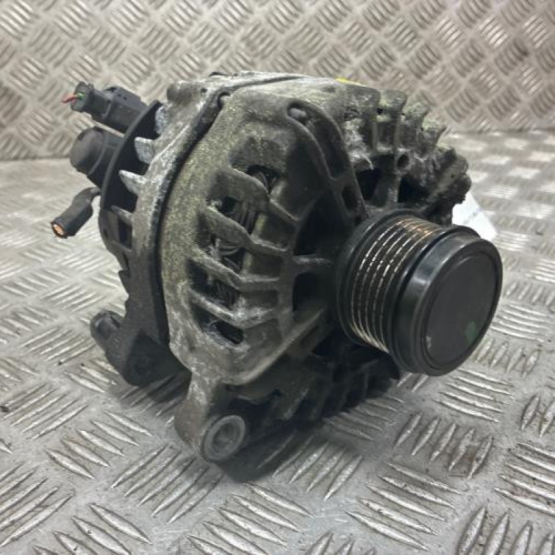 Alternateur PEUGEOT 208 1 Photo n°1