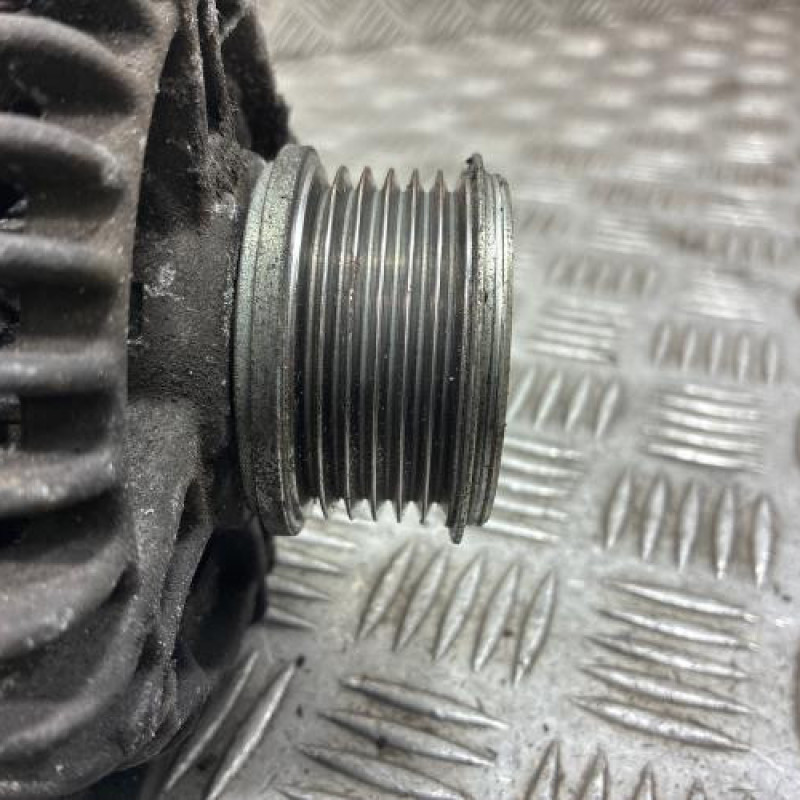 Alternateur PEUGEOT 208 1 Photo n°2