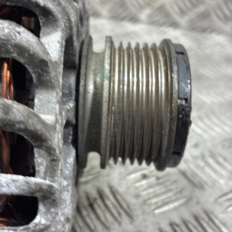 Alternateur RENAULT CLIO 4 Photo n°3