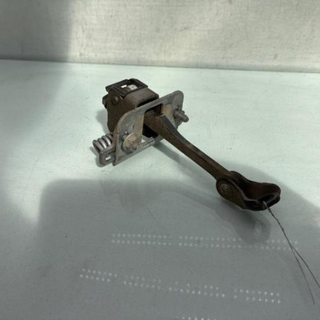 Arret de porte avant droit CITROEN BERLINGO 2