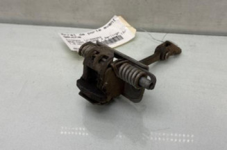 Arret de porte avant gauche CITROEN BERLINGO 2