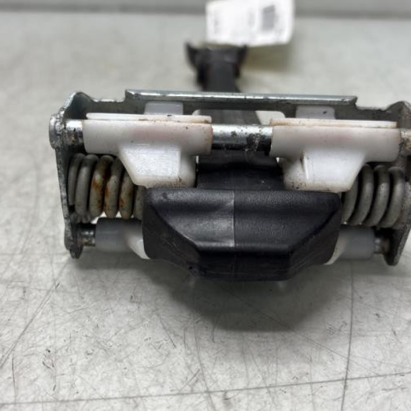 Arret de porte avant gauche FORD FIESTA 7 Photo n°3