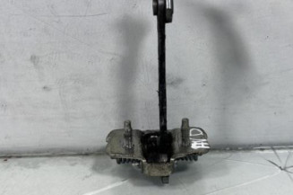 Arret de porte avant droit DACIA SANDERO 1 Photo n°1