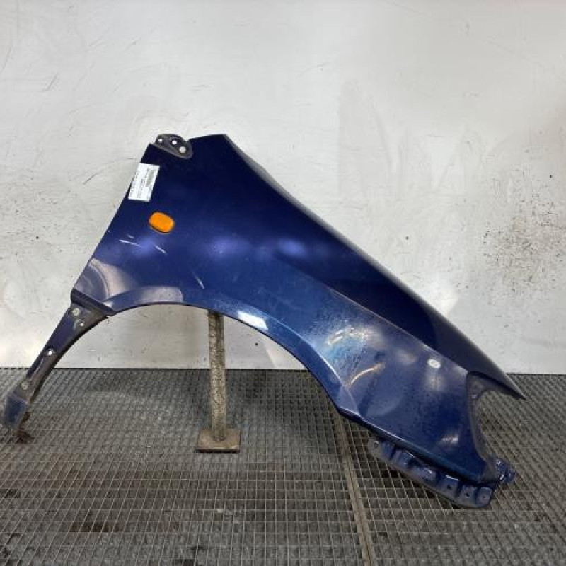 Aile avant droit TOYOTA PICNIC Photo n°1