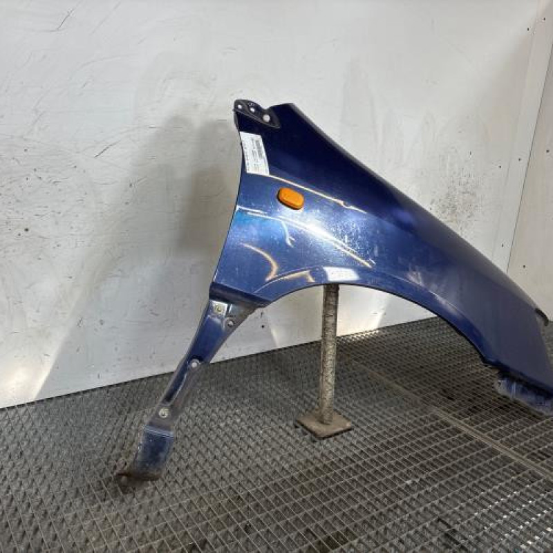 Aile avant droit TOYOTA PICNIC Photo n°3