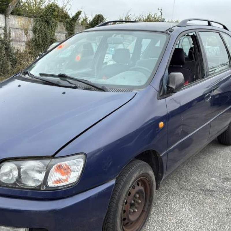 Aile avant droit TOYOTA PICNIC Photo n°5