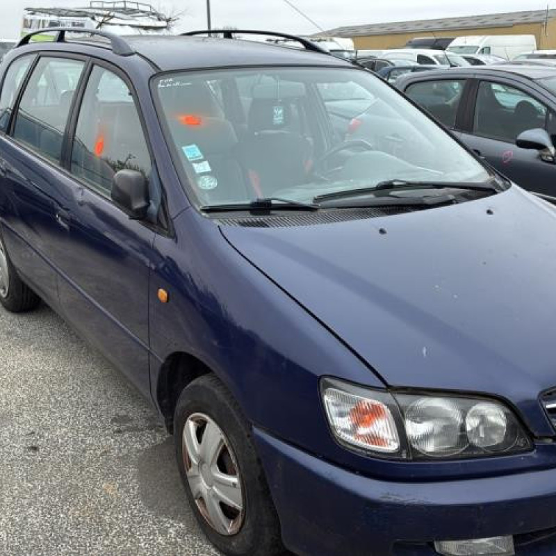 Aile avant droit TOYOTA PICNIC Photo n°6