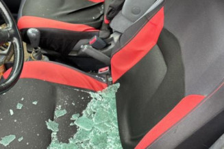 Aile avant droit TOYOTA PICNIC