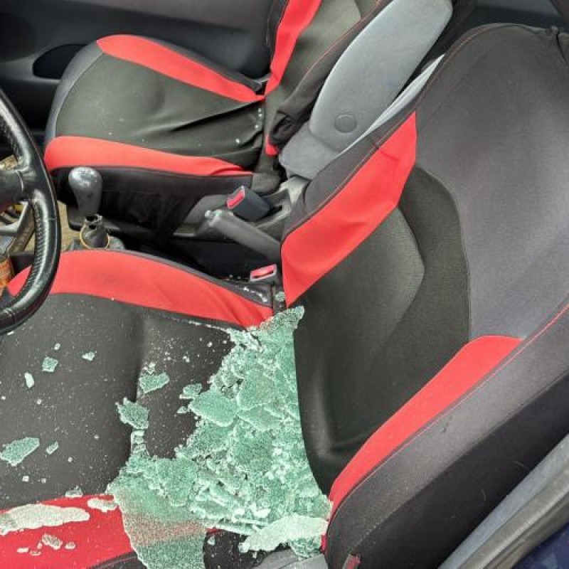 Aile avant droit TOYOTA PICNIC Photo n°15