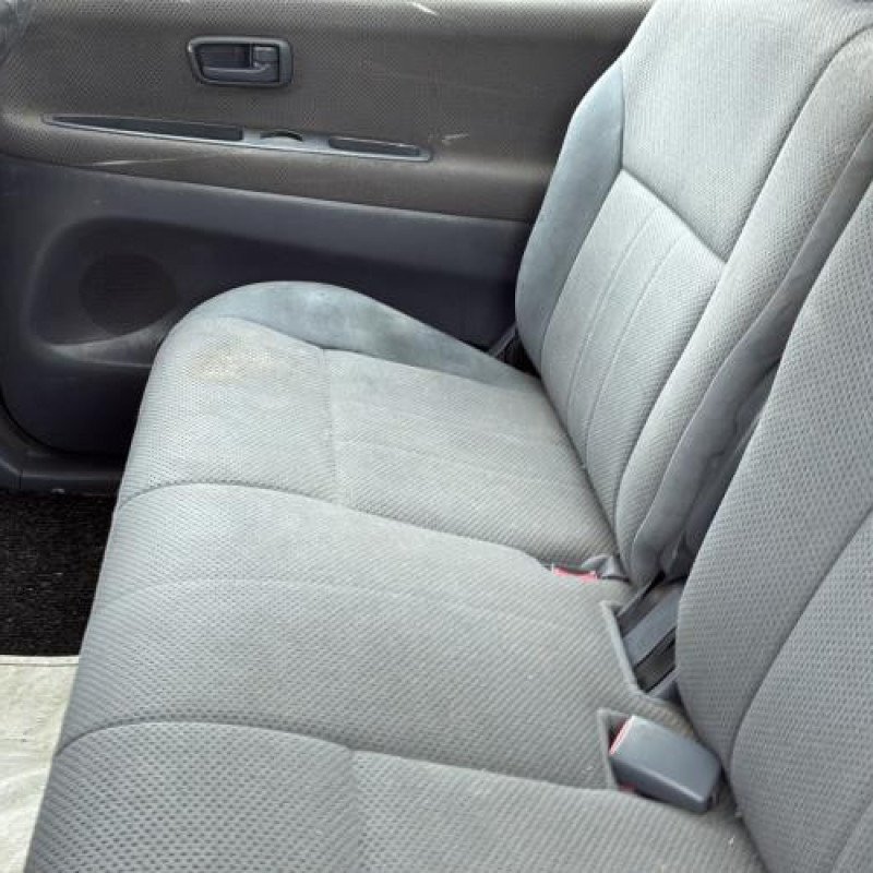 Aile avant droit TOYOTA PICNIC Photo n°18