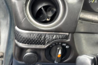 Aile avant droit MERCEDES 200 W123