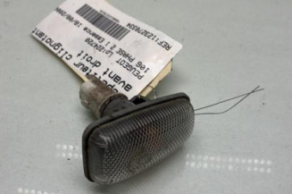 Repetiteur clignotant avant droit  (Feux) PEUGEOT 106