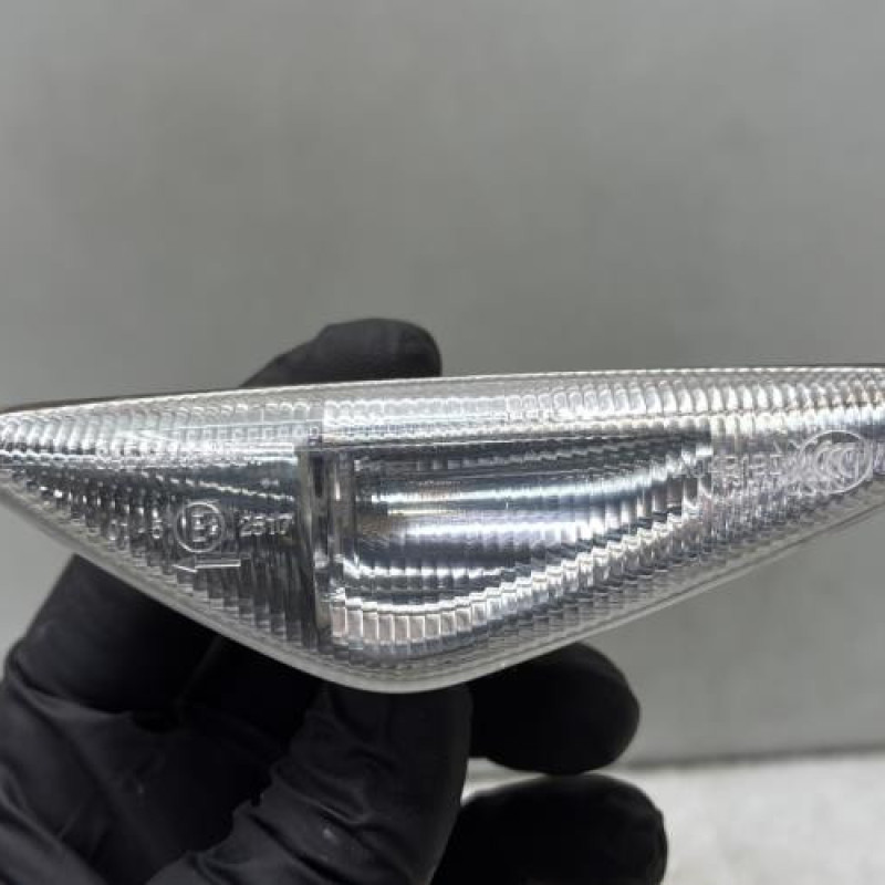 Repetiteur clignotant avant gauche (Feux) BMW X3 F25 Photo n°1