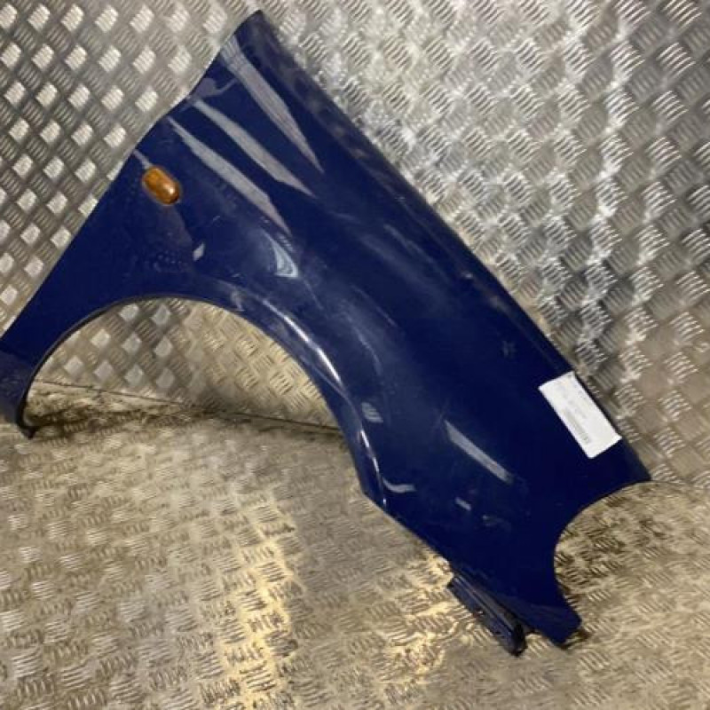 Aile avant droit RENAULT CLIO 2 Photo n°1