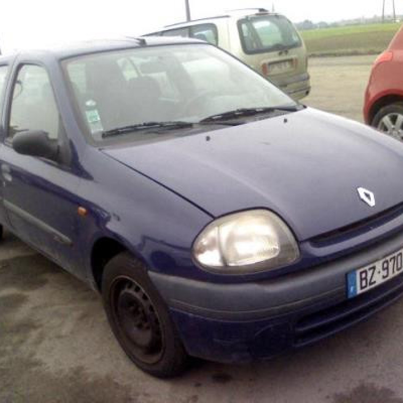 Aile avant droit RENAULT CLIO 2 Photo n°5