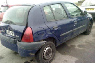 Aile avant droit RENAULT CLIO 2