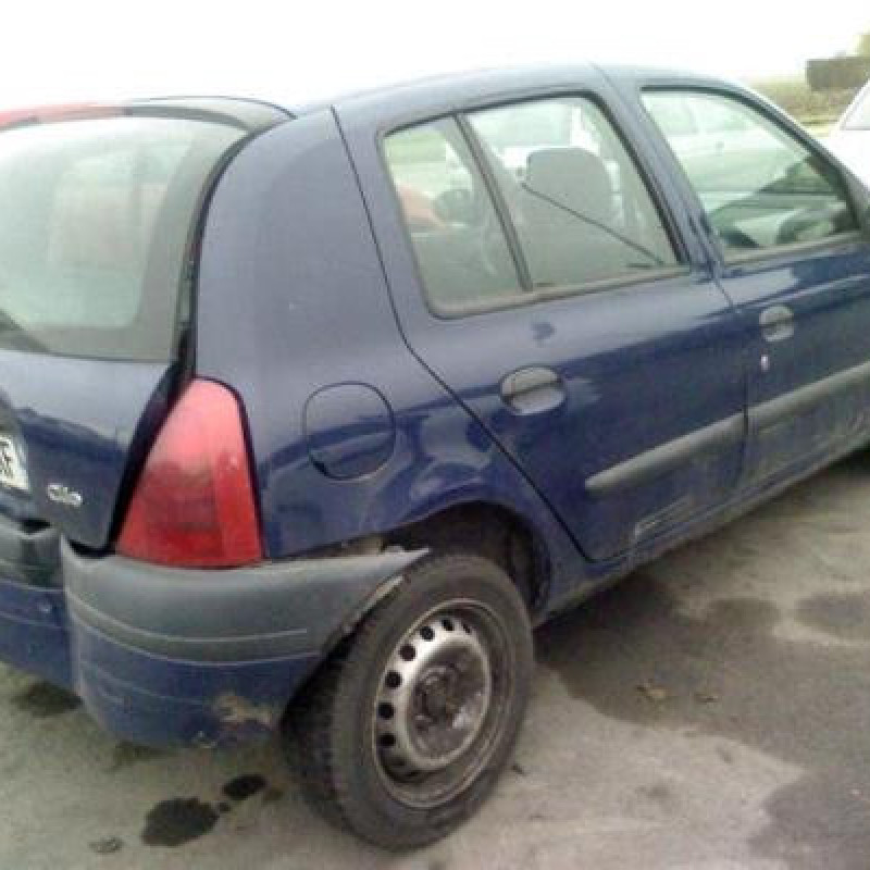 Aile avant droit RENAULT CLIO 2 Photo n°6
