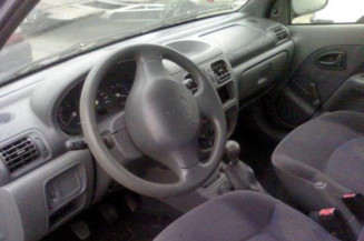 Aile avant droit RENAULT CLIO 2