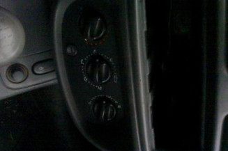 Aile avant droit RENAULT CLIO 2