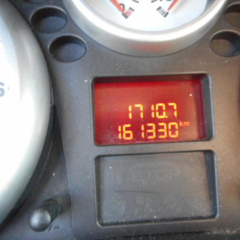 Aile avant gauche PEUGEOT 207 Photo n°8