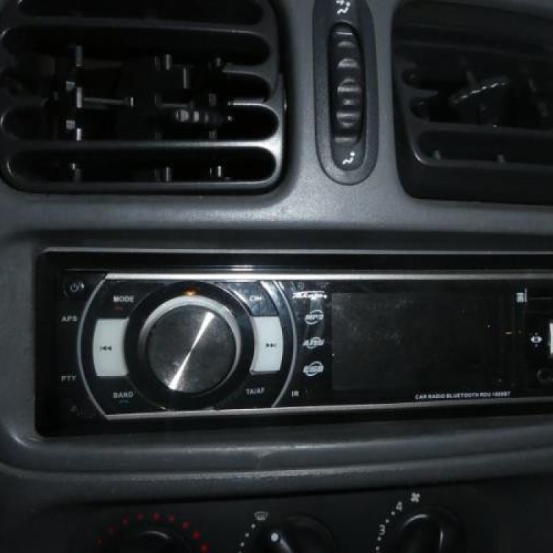 Porte arriere gauche RENAULT CLIO 2 Photo n°6