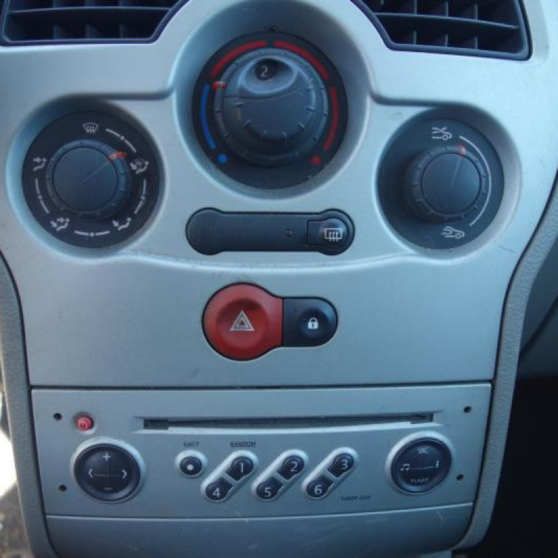 Aile avant droit RENAULT MODUS Photo n°8