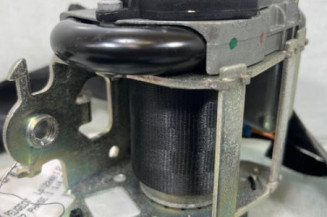 Pretensionneur de ceinture avant gauche PEUGEOT 207