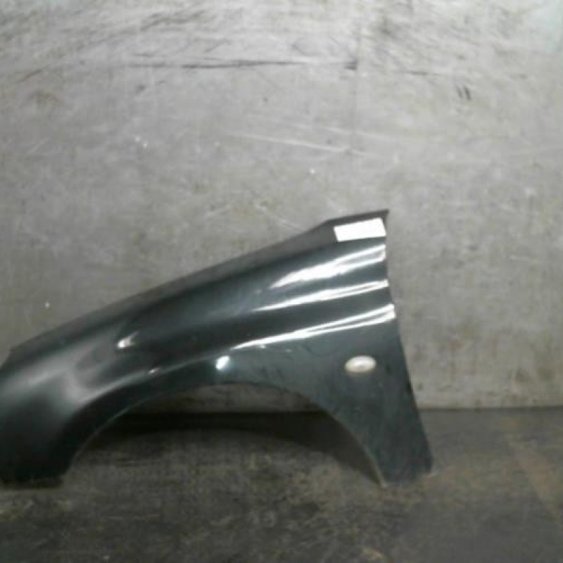 Aile avant gauche PEUGEOT 206 Photo n°1