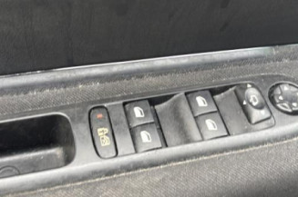 Boite a gants PEUGEOT 3008 1