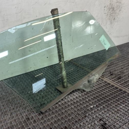 Vitre avant droit CITROEN C3 1