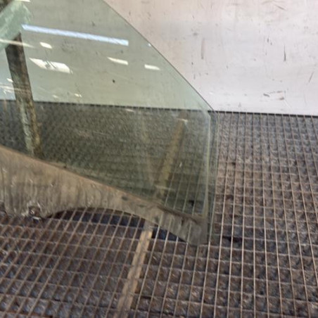 Vitre avant droit DACIA LOGAN 2