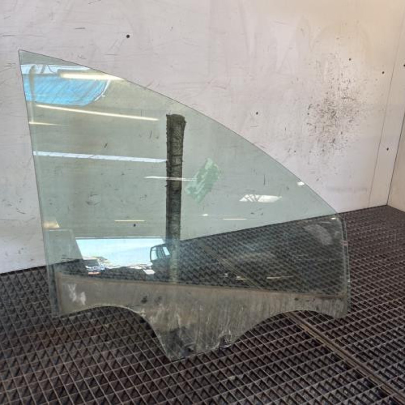 Vitre avant droit DACIA LOGAN 2 Photo n°3