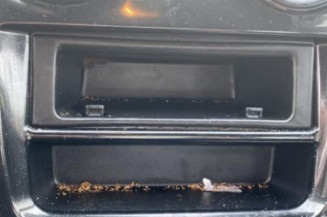 Attache ceinture avant gauche DACIA LOGAN 2