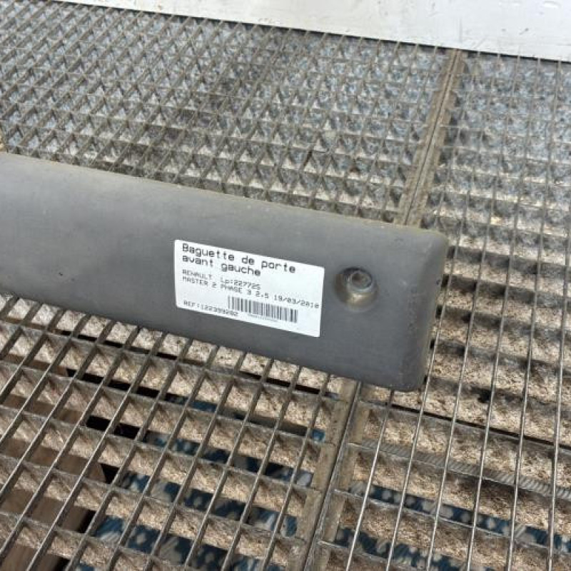 Baguette de porte avant gauche RENAULT MASTER 2 Photo n°3